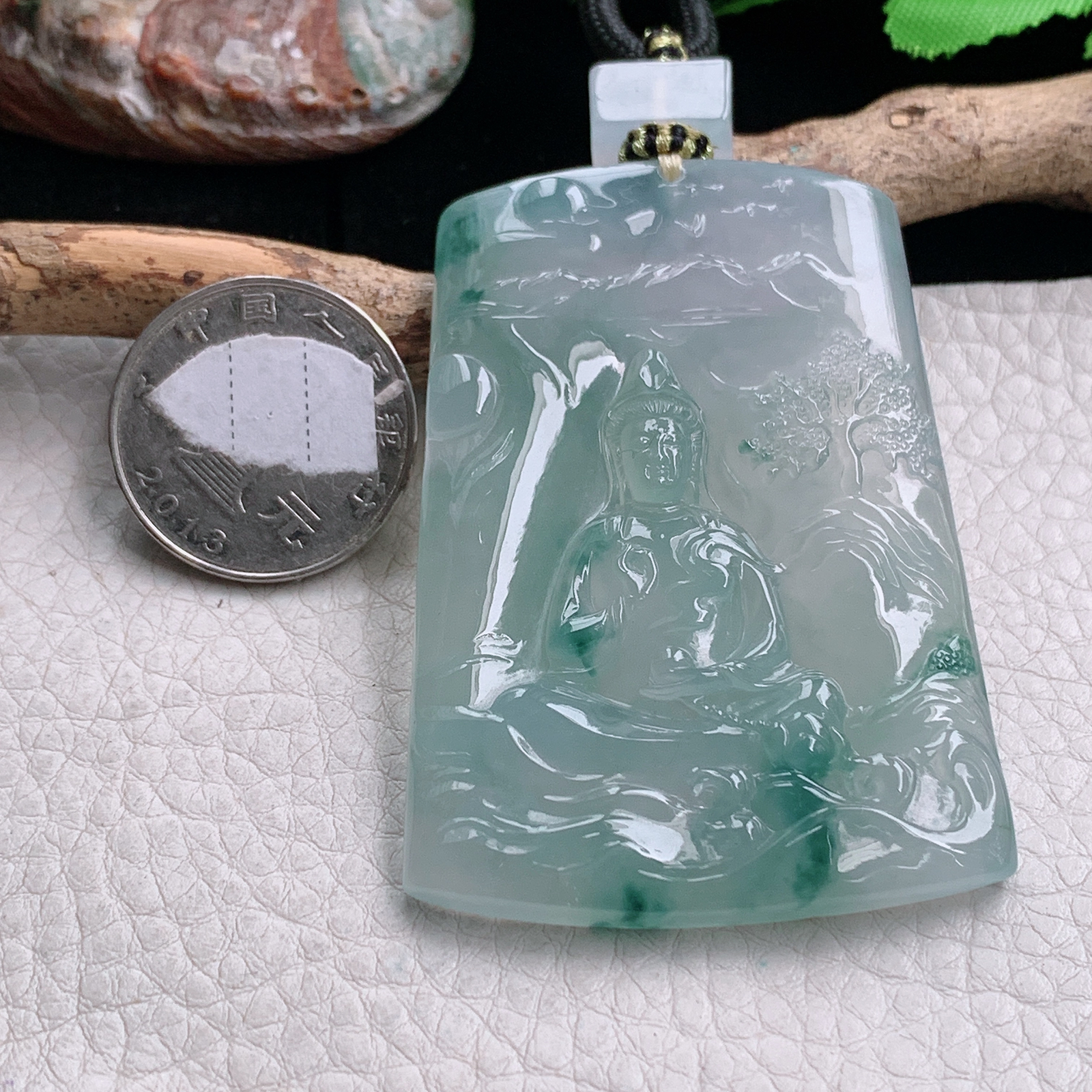 yl实拍64*43.8*5.6缅甸翡翠冰种飘花山水观音 玉观音玉吊坠 玉挂件