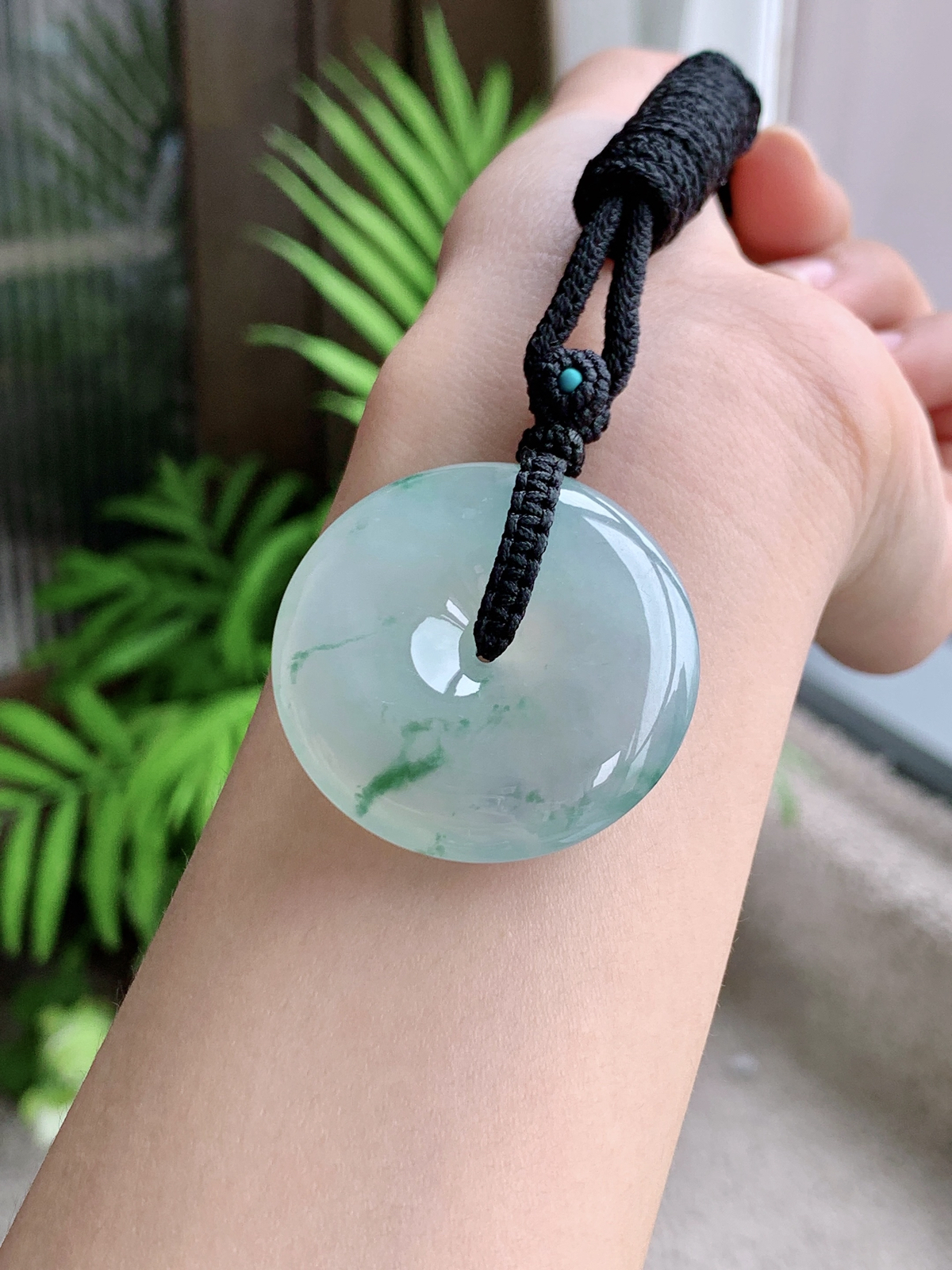 【裸石】冰飘花平安扣大平安扣吊坠  
【说明】缅料 性价比高  
【尺寸】35.5-7.7..