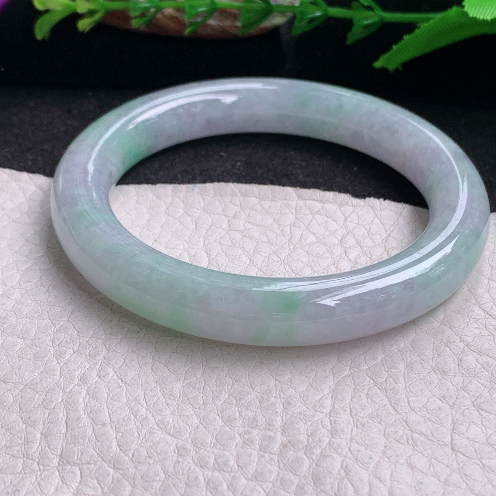 ss自然光54*10.3*10美人镯 缅甸翡翠a货手镯春带彩女款圆条玉镯子