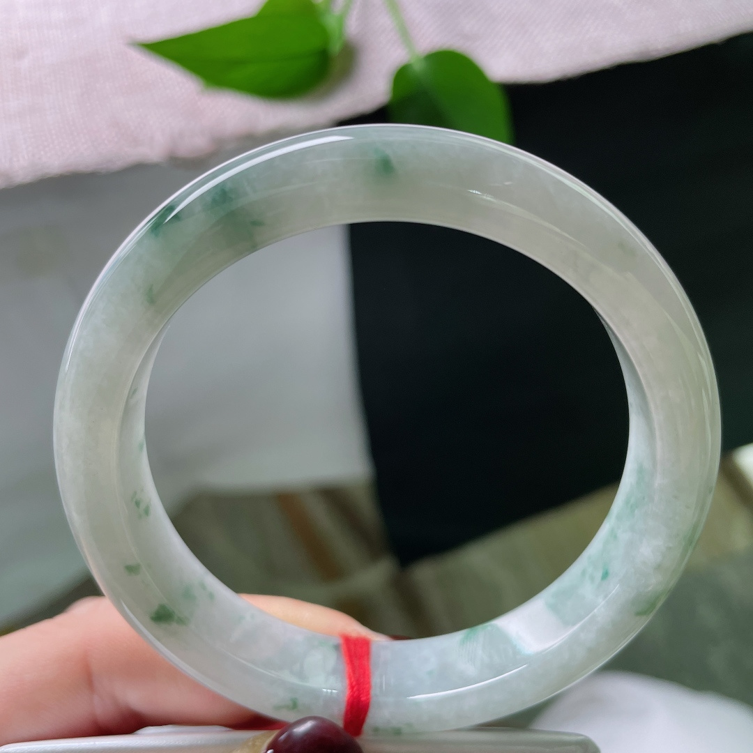 58.6/12.2/8，飘花正圈，花影摇曳，柔美动人，水润，灵动活泼，皮纹，ss52195a