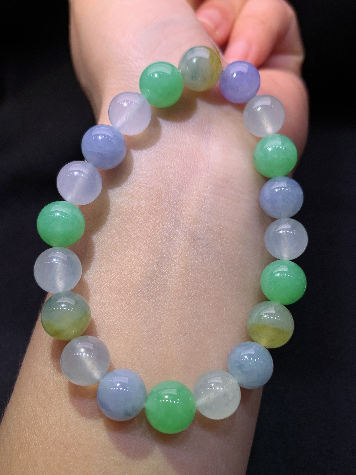 冰种多宝圆珠手串，手链，冰润鲜艳，玉质细腻，种水足，Xli 直径9.7
