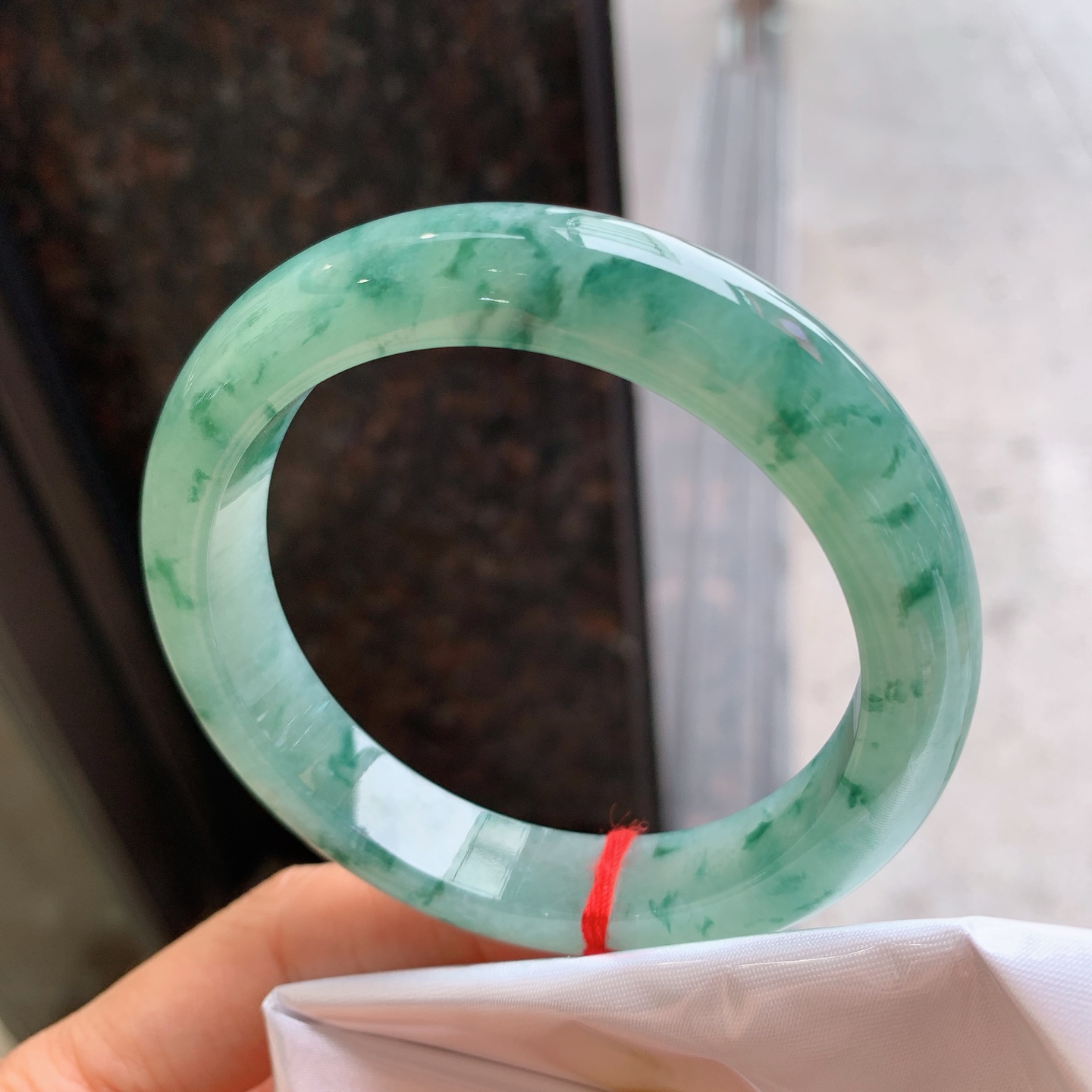 正圈飘花，无裂，尺寸：57.2/12/9，花色漂亮