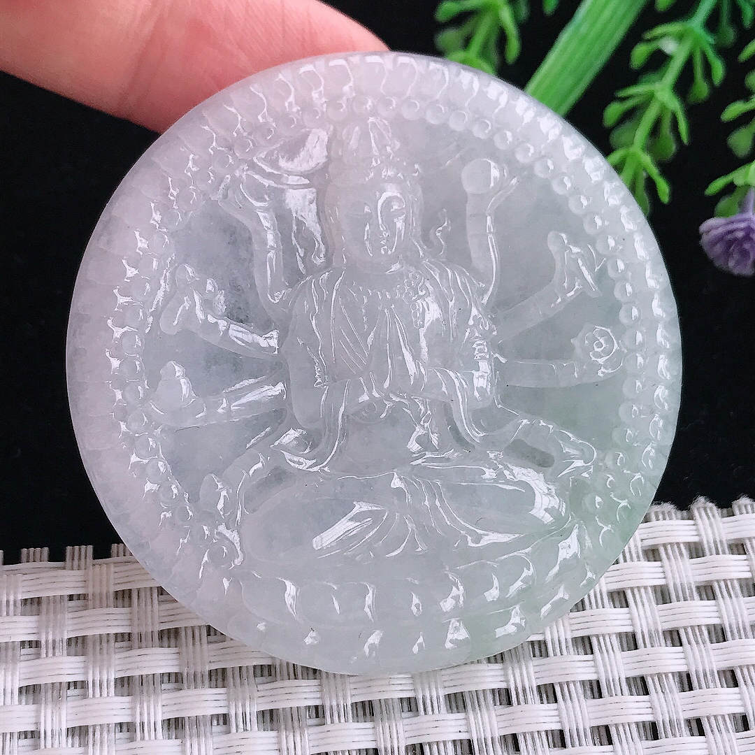 实拍A货翡翠55.8/6.5老坑秀气温润千手观音吊坠翡翠玉坠挂件