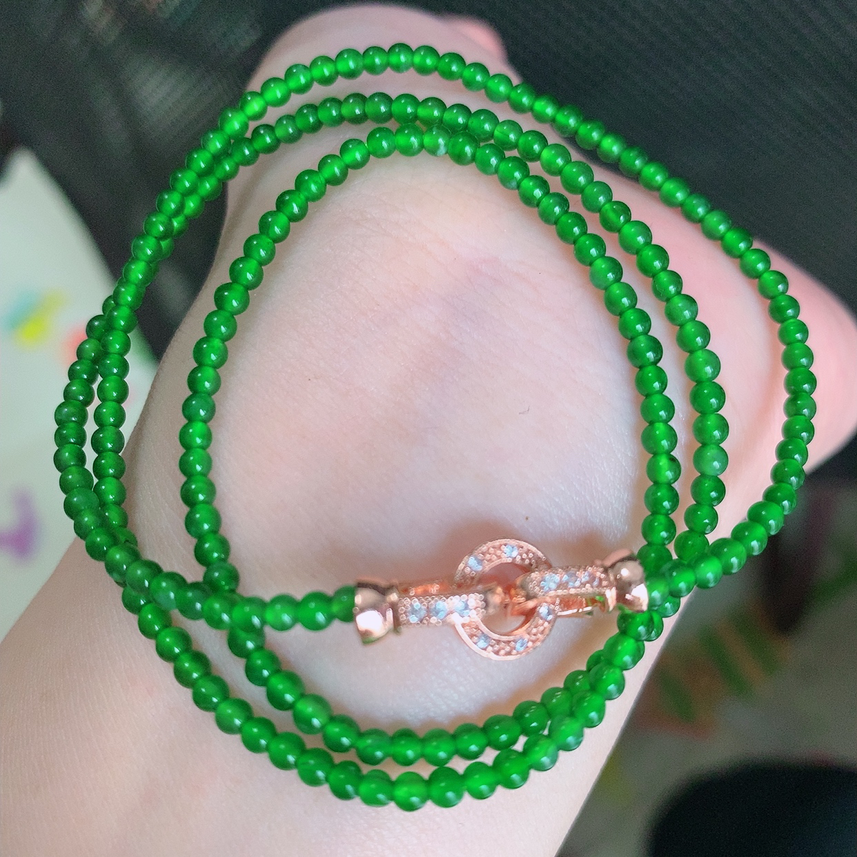 自然光实拍，冰种满绿翡翠圆珠项链，绿色翡翠珠链，种老水足，冰清玉润  颜色漂亮  #001.1取一尺