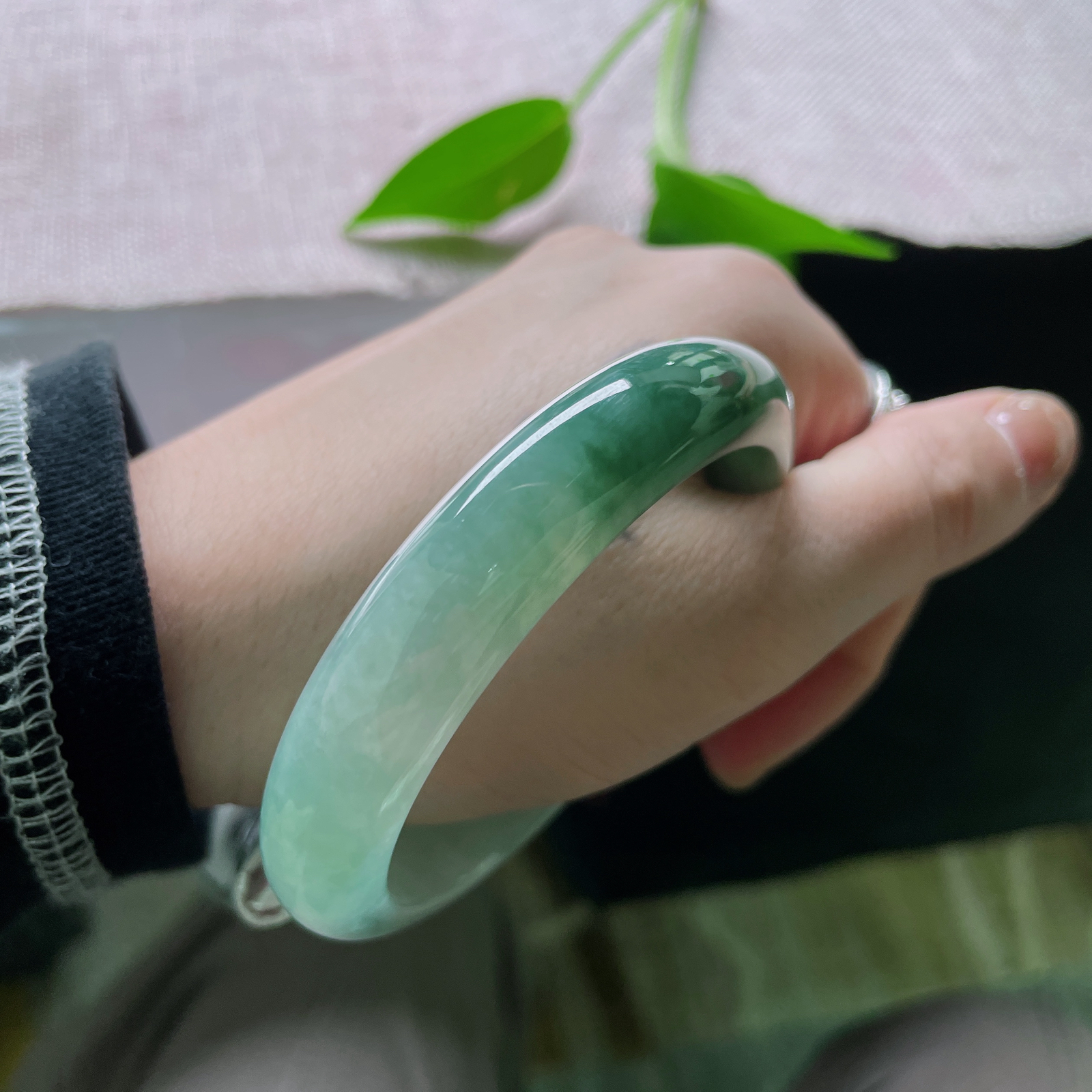 57.8/12.3/7.6，半山半水正圈，油青，种老，油性好，上手古典优雅，皮纹，ss49848a..