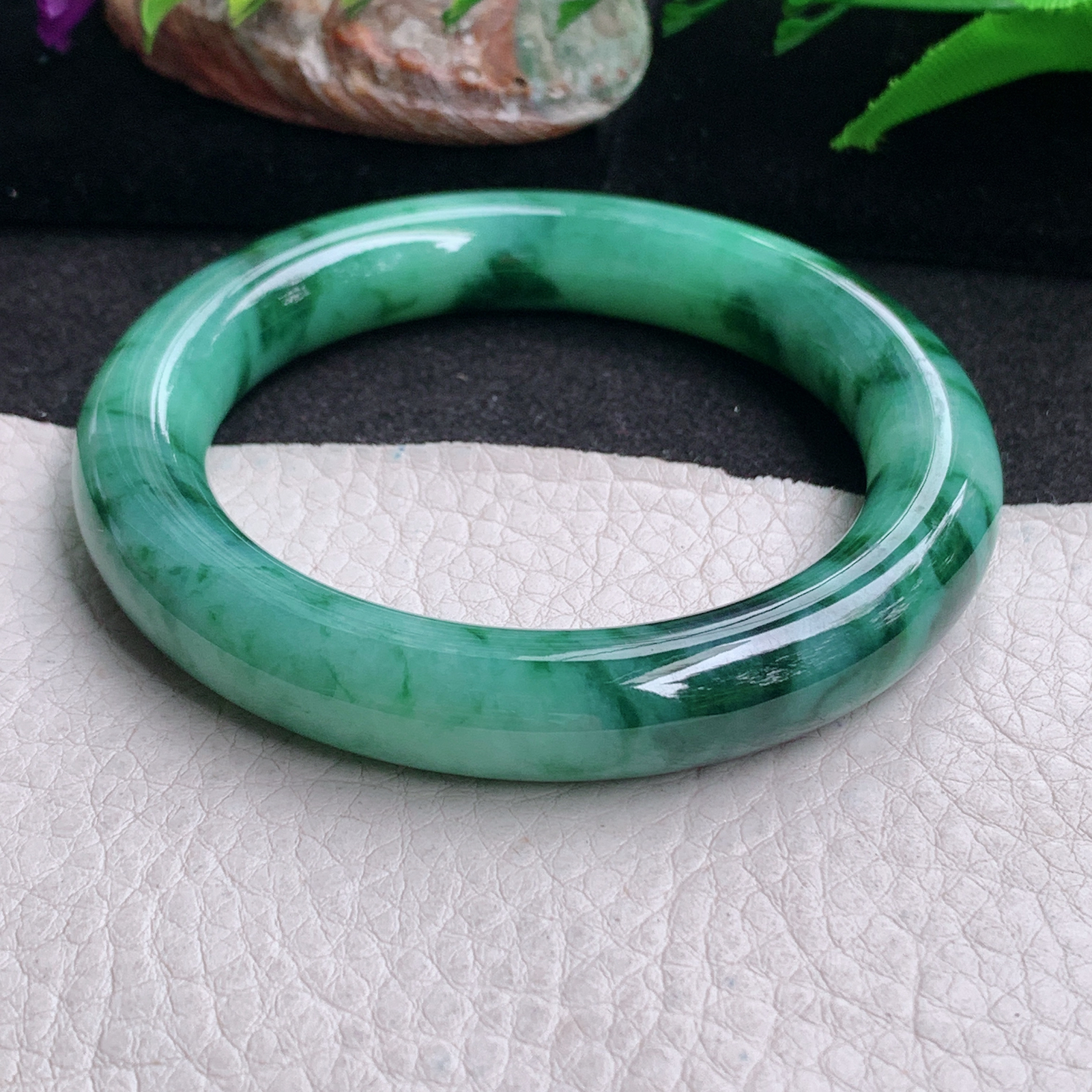 ss自然光54.6*10.8美人镯 缅甸翡翠a货手镯飘花女款圆条玉镯子