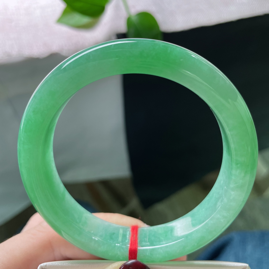 59/13.5/9.3，绿底正圈，颜色鲜艳夺目，倾国倾城，万古长青，经典传承之美，无裂，ss5171