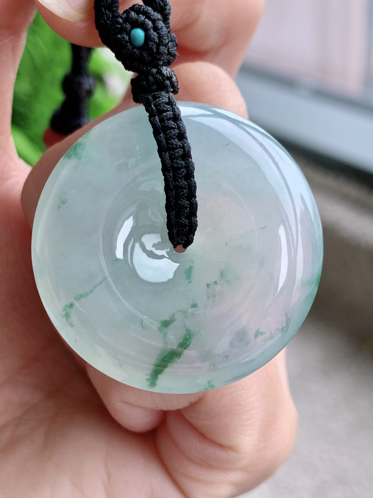 【裸石】冰飘花平安扣大平安扣吊坠  
【说明】缅料 性价比高  
【尺寸】35.5-7.7..