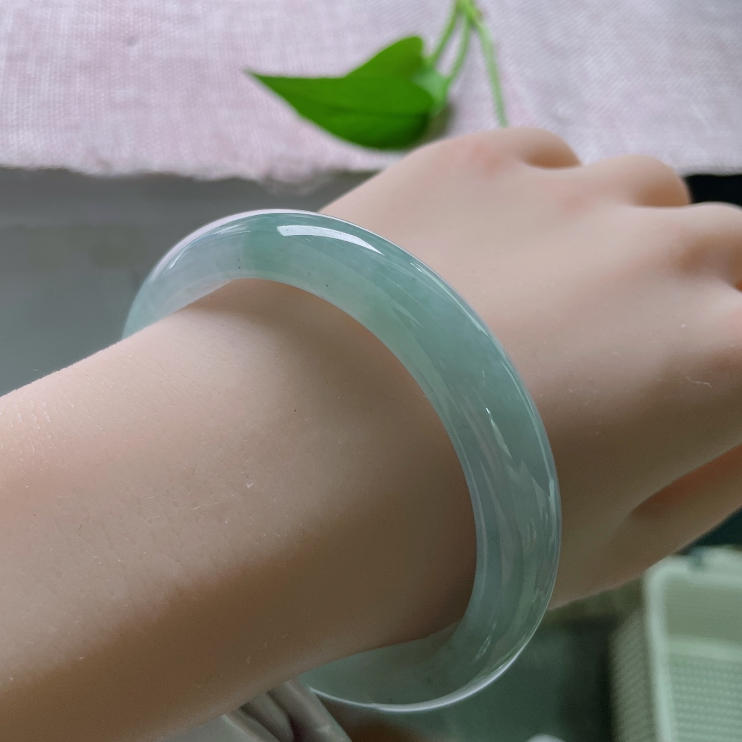 59.7/12.1/8，雾霾蓝正圈，油润透亮，种老，曲径通幽，不张扬的，无裂，ss51114a