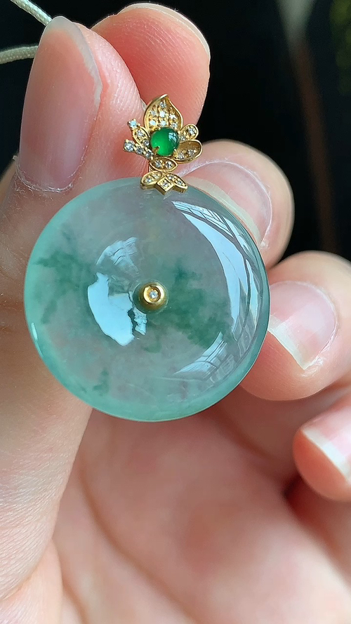 天然翡翠，飘花平安扣，18k金，无裂，尺寸21.6/4.7，编号an426