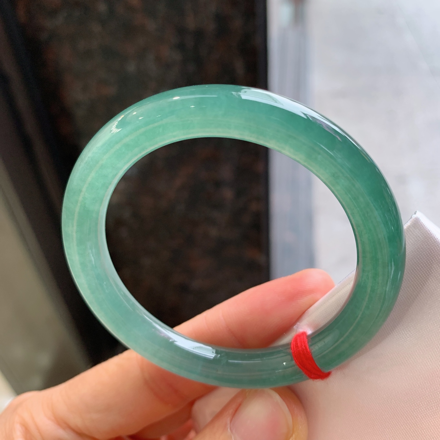 圆条冰油，无裂，尺寸：50/8.3，冰润