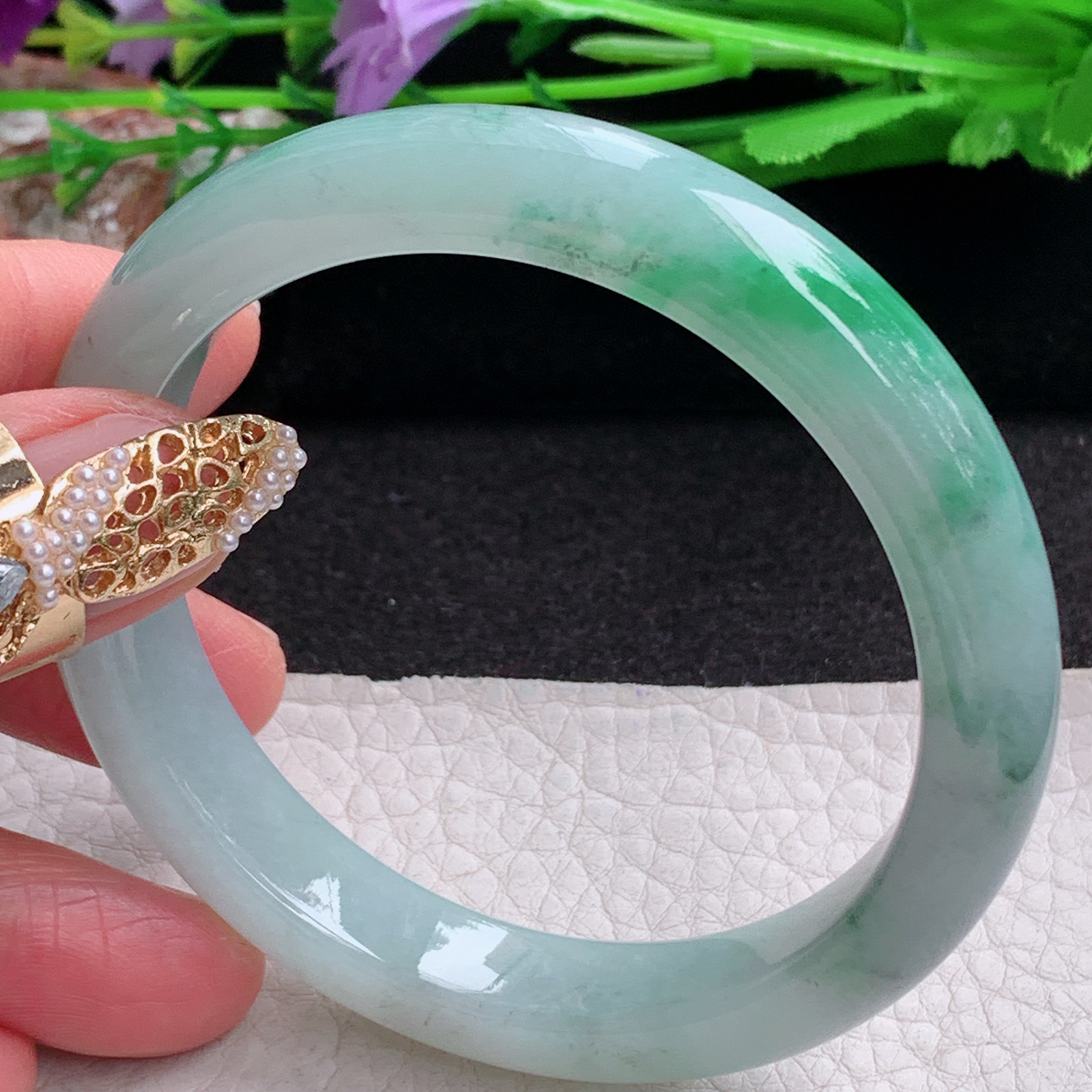 xx自然光56.5*11*8.6平安镯 缅甸翡翠a货手镯飘绿女款正圈玉镯子