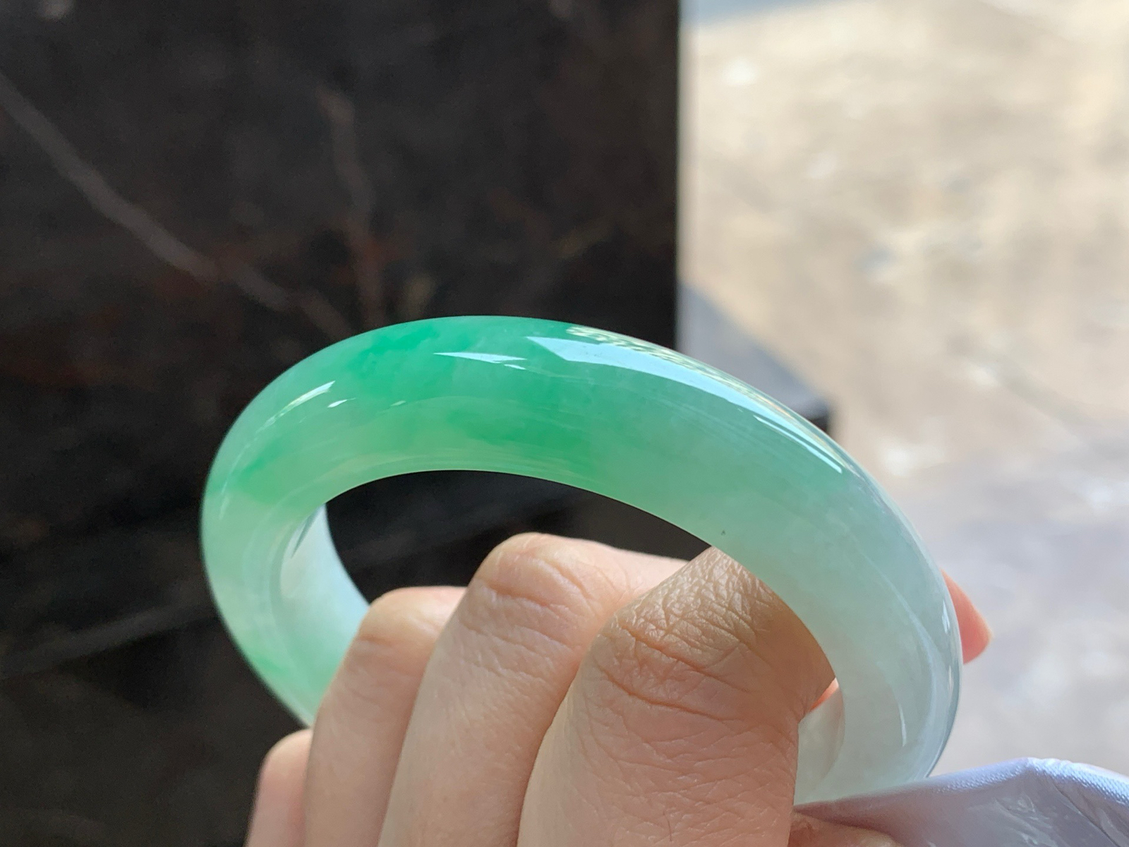 51.5-12-9.3

绿色手镯^_^色阳清新