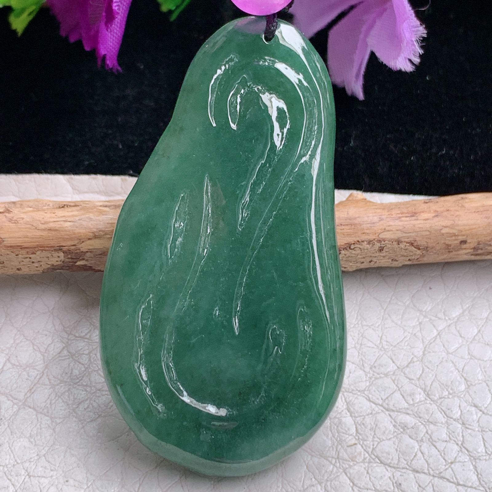 t实拍50.3*27.3*6.2缅甸翡翠A货精雕冰油绿上山虎 生肖虎玉吊坠 玉挂件