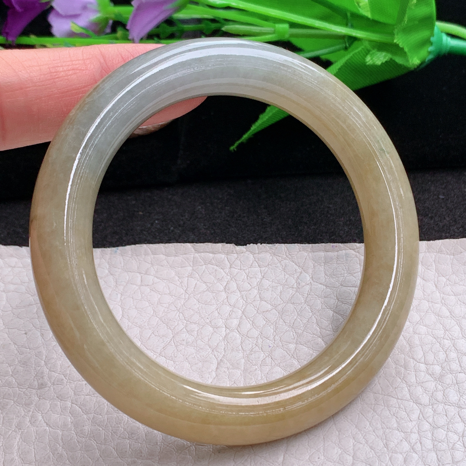 z实拍55*10.8*10.7招财美人镯 缅甸翡翠a货手镯黄翡女款圆条玉镯子