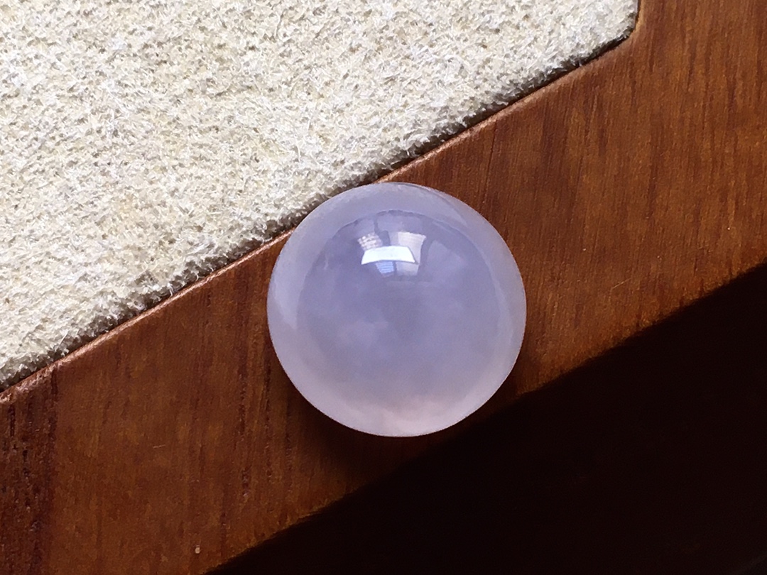 ️ 粉紫圆蛋面，紫色漂亮，玉质细腻起胶感，无裂，尺寸11.3/7