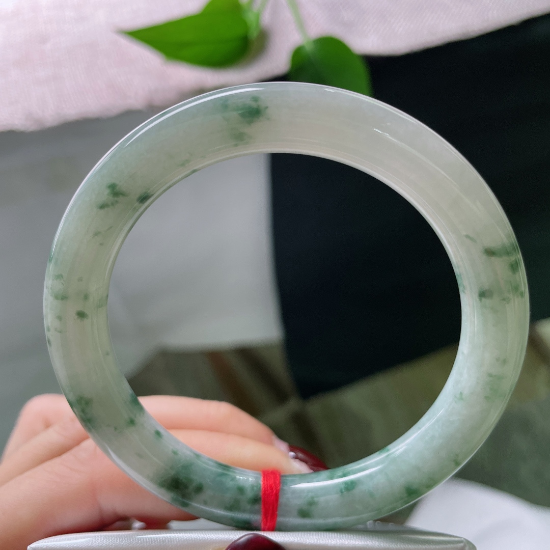 58.4/9.6，飘花圆条，繁花似锦觅安宁，水头好，经典大方，皮纹，ss52182a