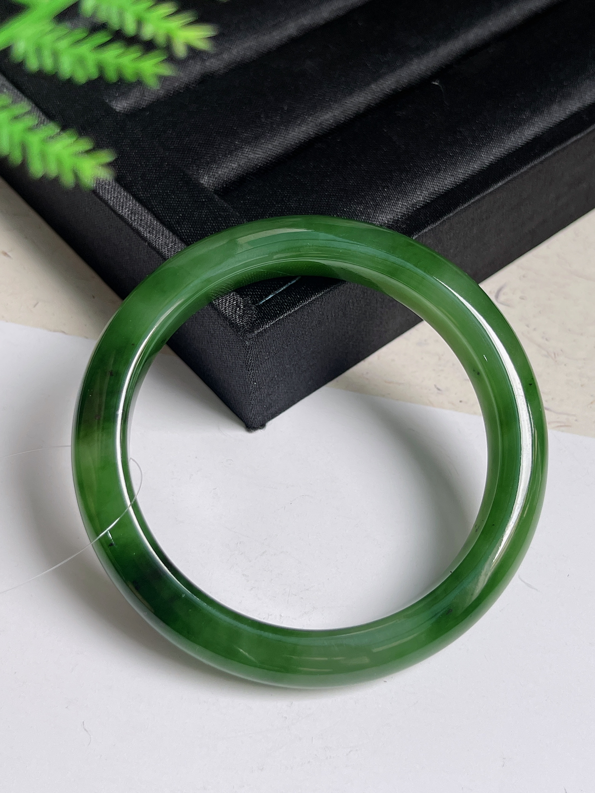 正圈56圈口，和田玉碧玉手镯