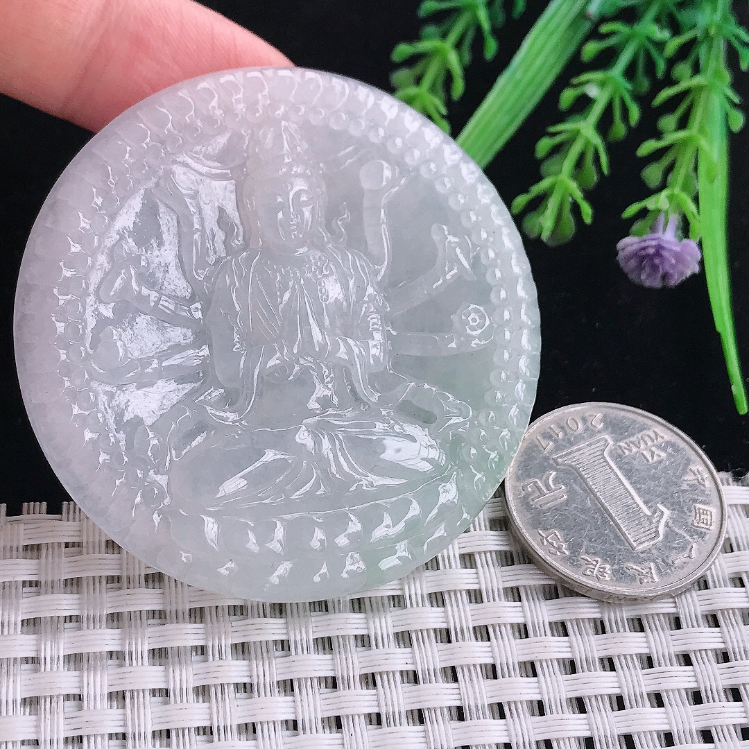 实拍A货翡翠55.8/6.5老坑秀气温润千手观音吊坠翡翠玉坠挂件
