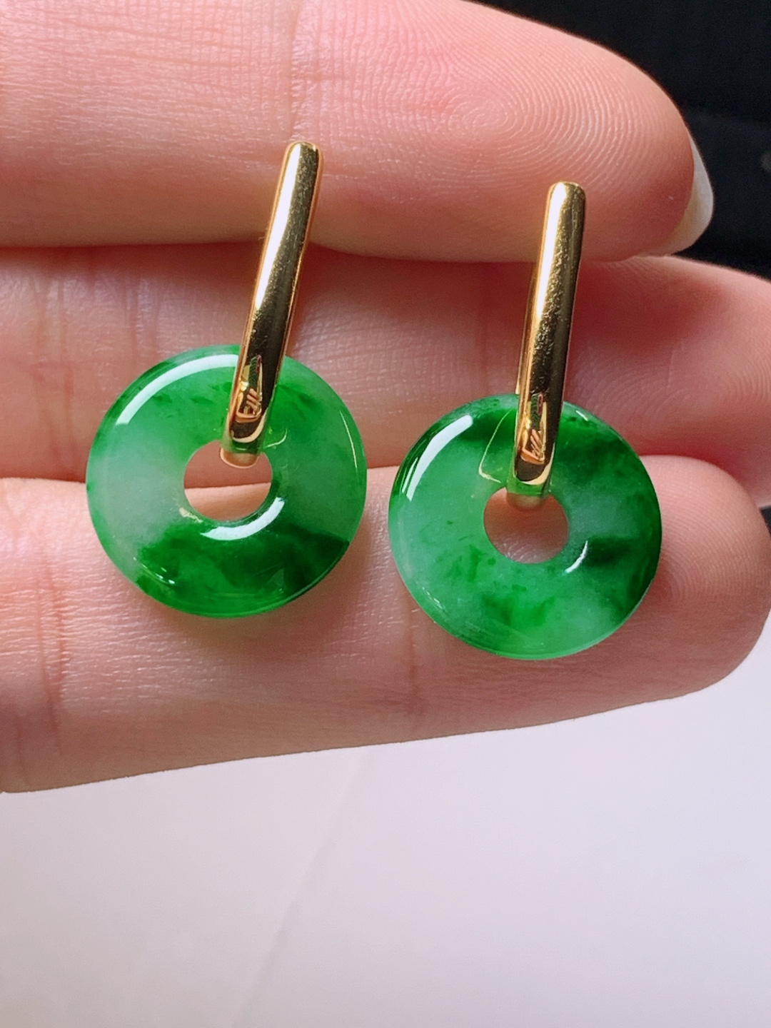 ️ 冰阳绿飘花甜甜圈耳坠，无裂色阳，裸石14.5-2.9