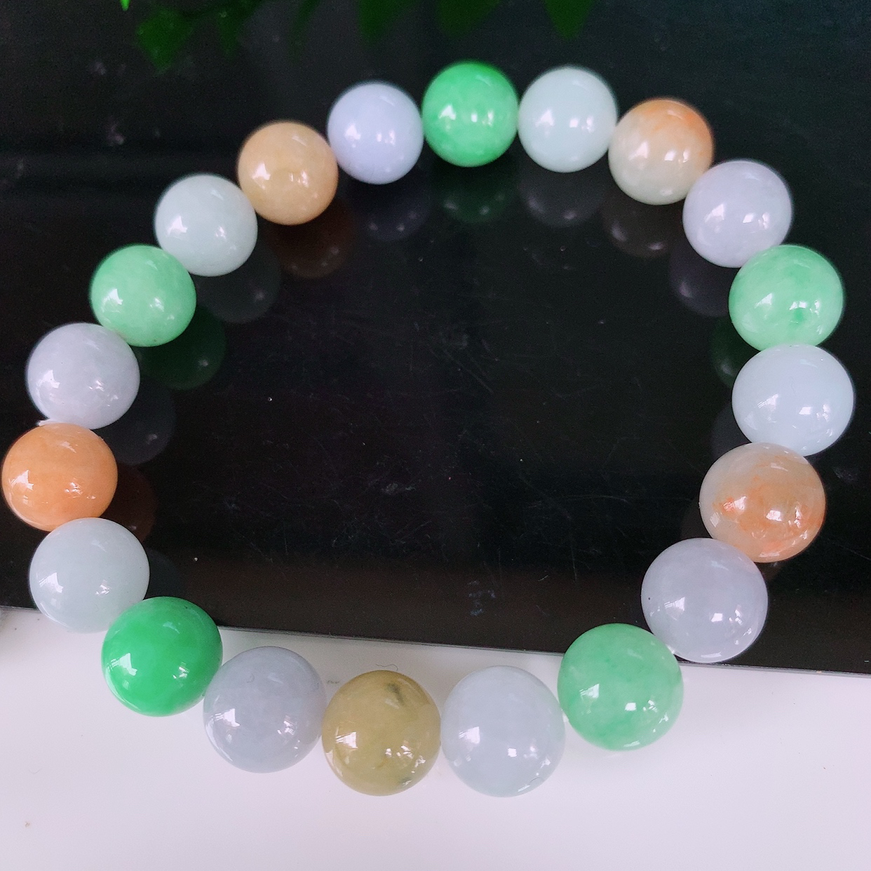 自然光实拍，特色冰润多宝翡翠手链，多彩翡翠手串，颜色丰富，料子细腻，高档大气，自戴送礼佳品！#002.1取一尺寸9.6mm