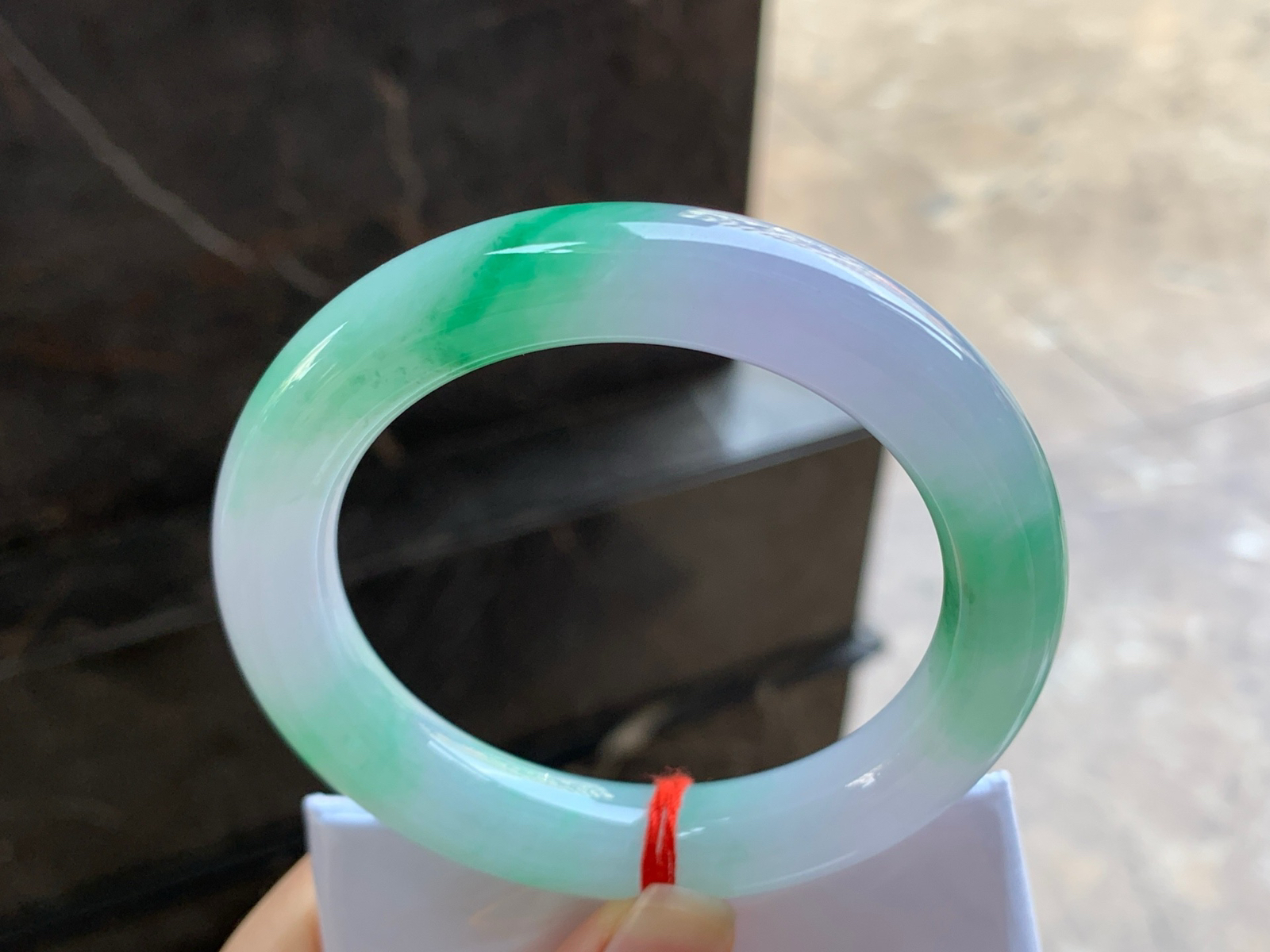 57-11.7

春带彩圆条手镯^_^颜色鲜艳