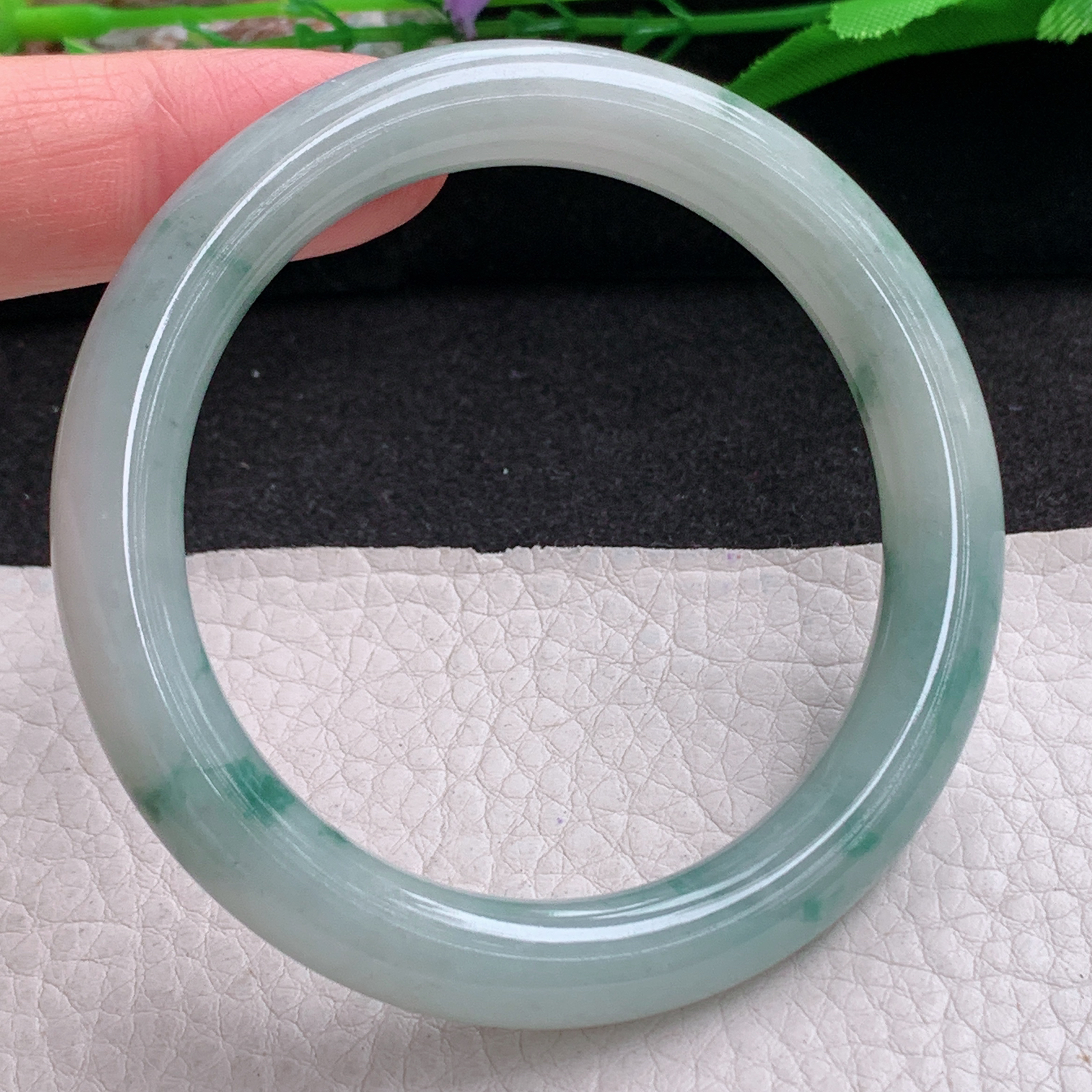 xx自然光54*9.2美人镯 缅甸翡翠a货手镯飘花女款圆条玉镯子