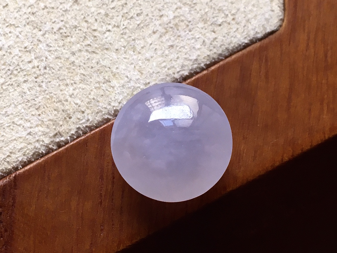 ️ 粉紫圆蛋面，紫色漂亮，玉质细腻起胶感，无裂，尺寸11.3/7