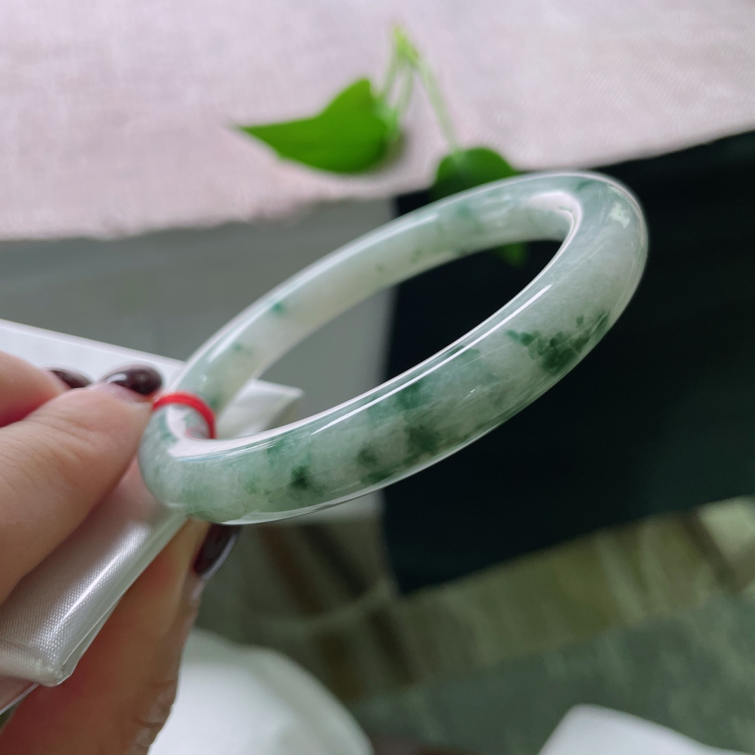 58.4/9.6，飘花圆条，繁花似锦觅安宁，水头好，经典大方，皮纹，ss52182a