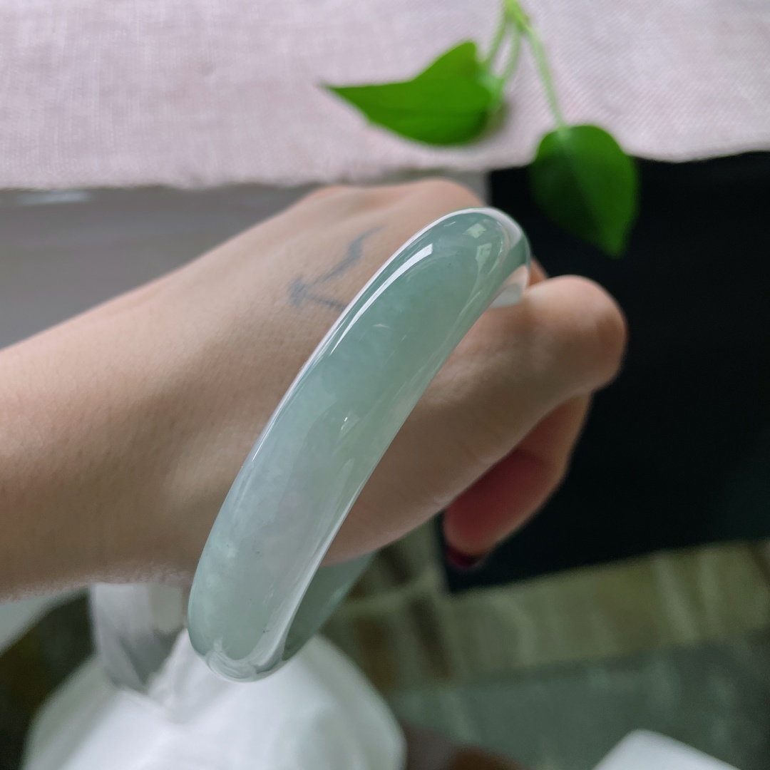 59.7/12.1/8，雾霾蓝正圈，油润透亮，种老，曲径通幽，不张扬的，无裂，ss51114a