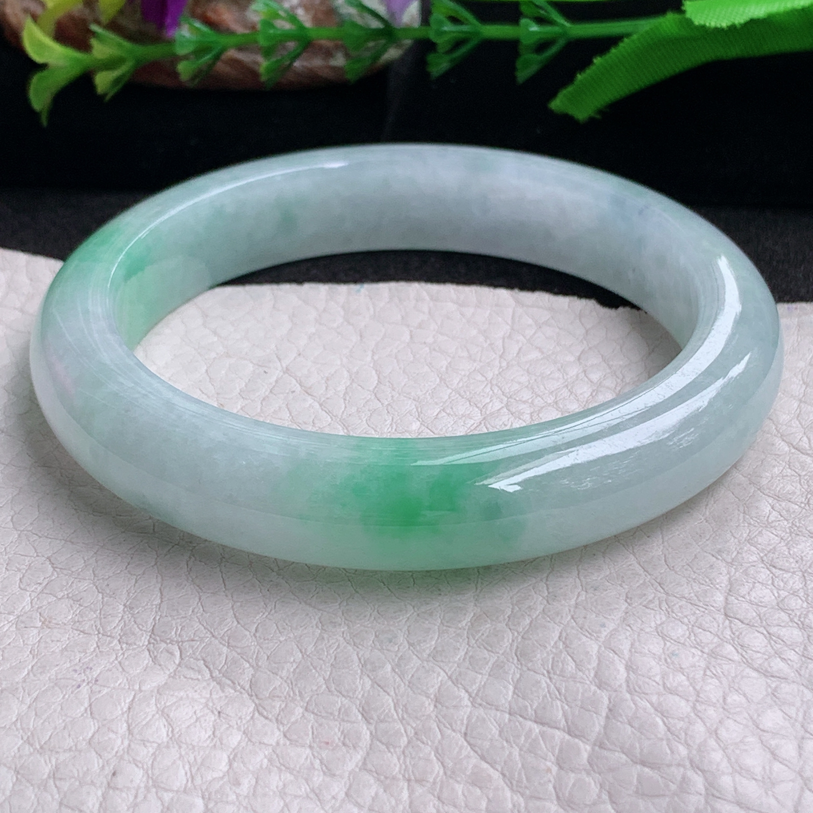 yh大圈口61.8*12.5*9.2平安镯 缅甸翡翠a货手镯冰飘绿正圈玉镯子