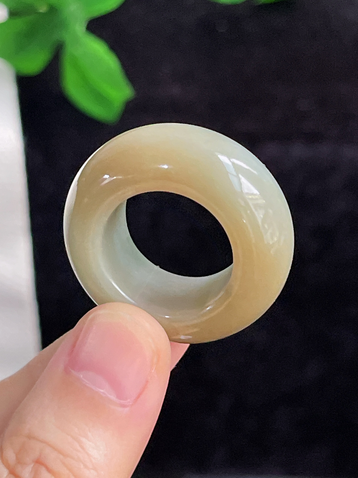 和田玉宽版指环