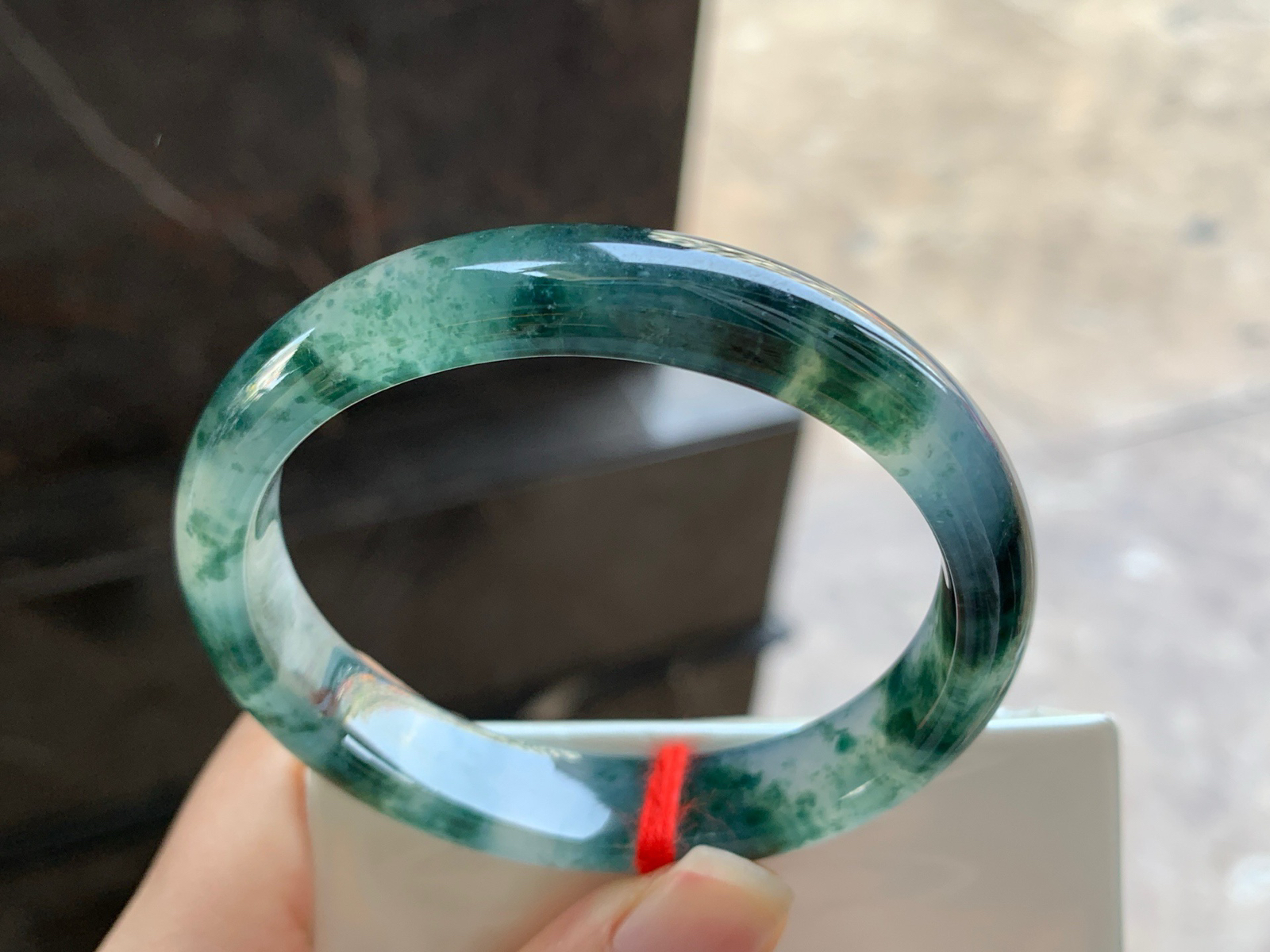 53.5-11.5-6.9

飘花贵妃手镯^_^飘花浓郁 正圈51可以带