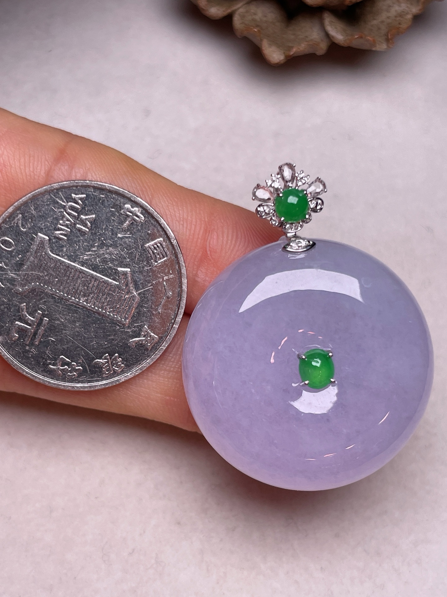 ️，18k金镶平安扣，冰糯种满紫，无裂，一手货源，尺寸29.3/12.2长37.6