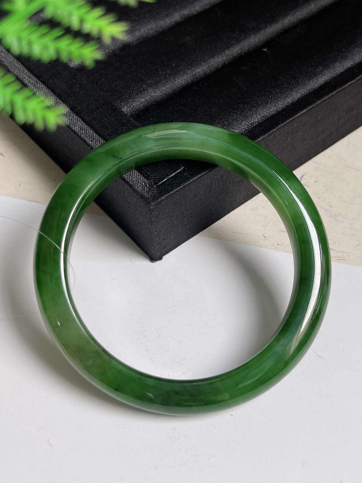 正圈57.6圈口，和田玉碧玉手镯