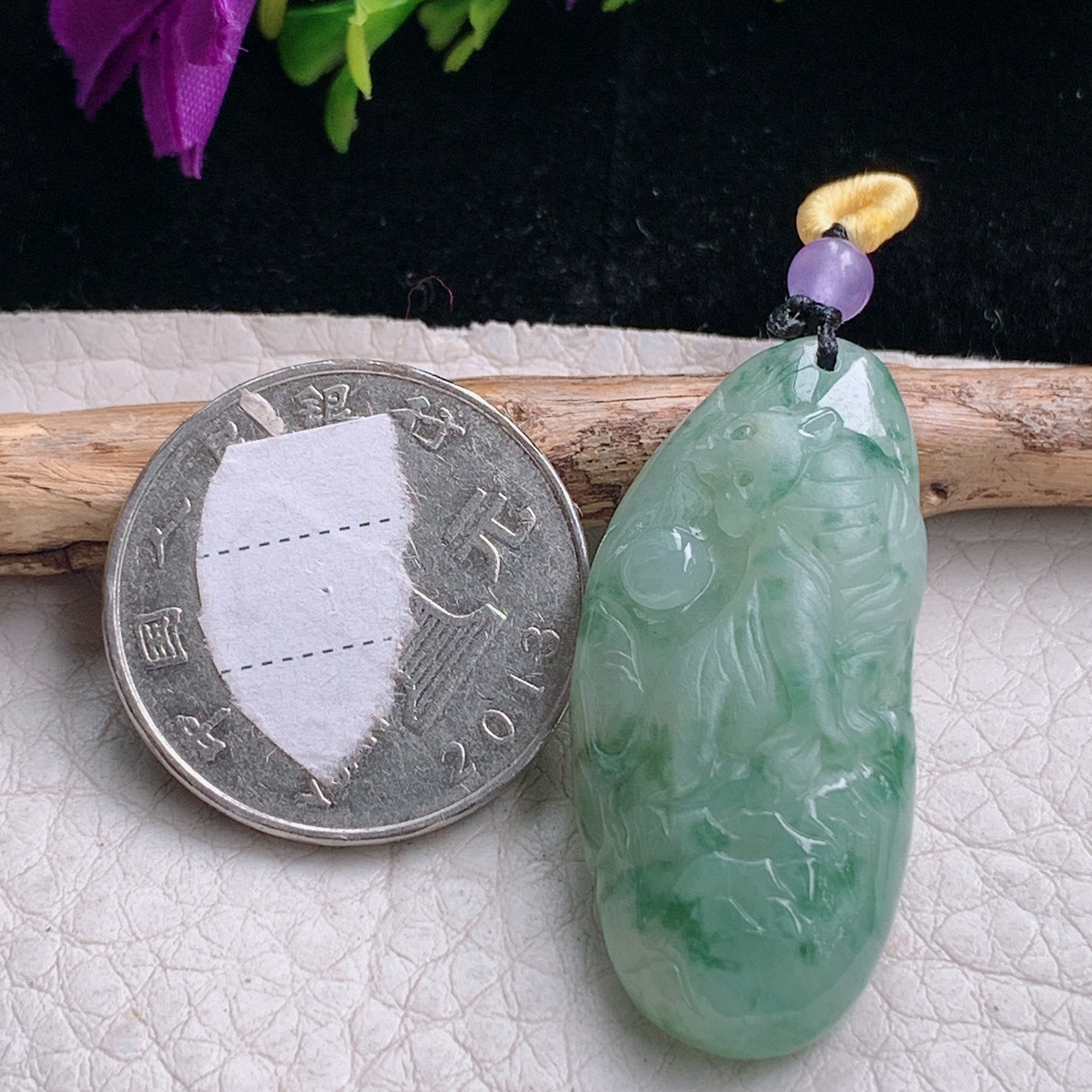 t实拍37.5*17*9.2缅甸翡翠吊坠生肖虎吊坠 上山虎宝宝玉坠