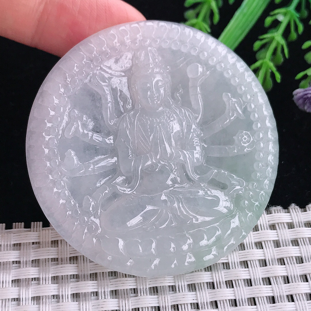 实拍A货翡翠55.8/6.5老坑秀气温润千手观音吊坠翡翠玉坠挂件