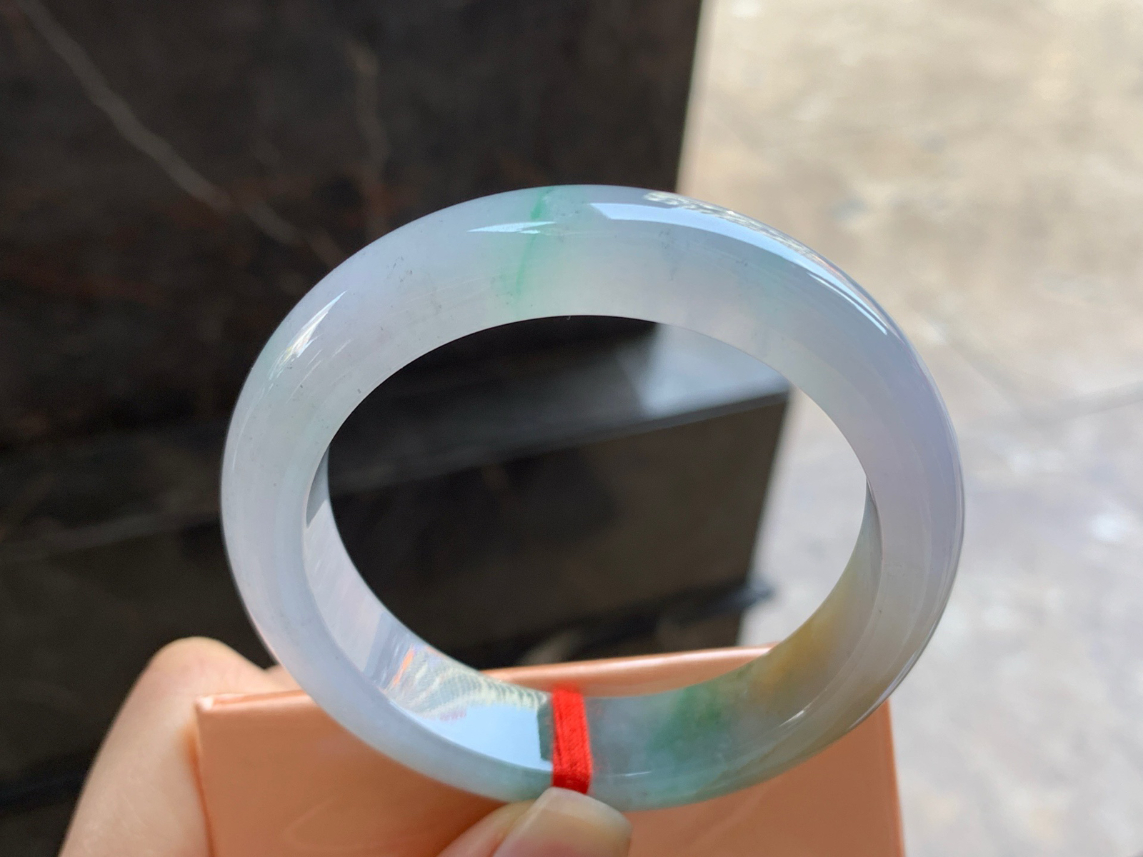 53-12.6-8.4

黄加绿手镯^_^起光 鲜艳