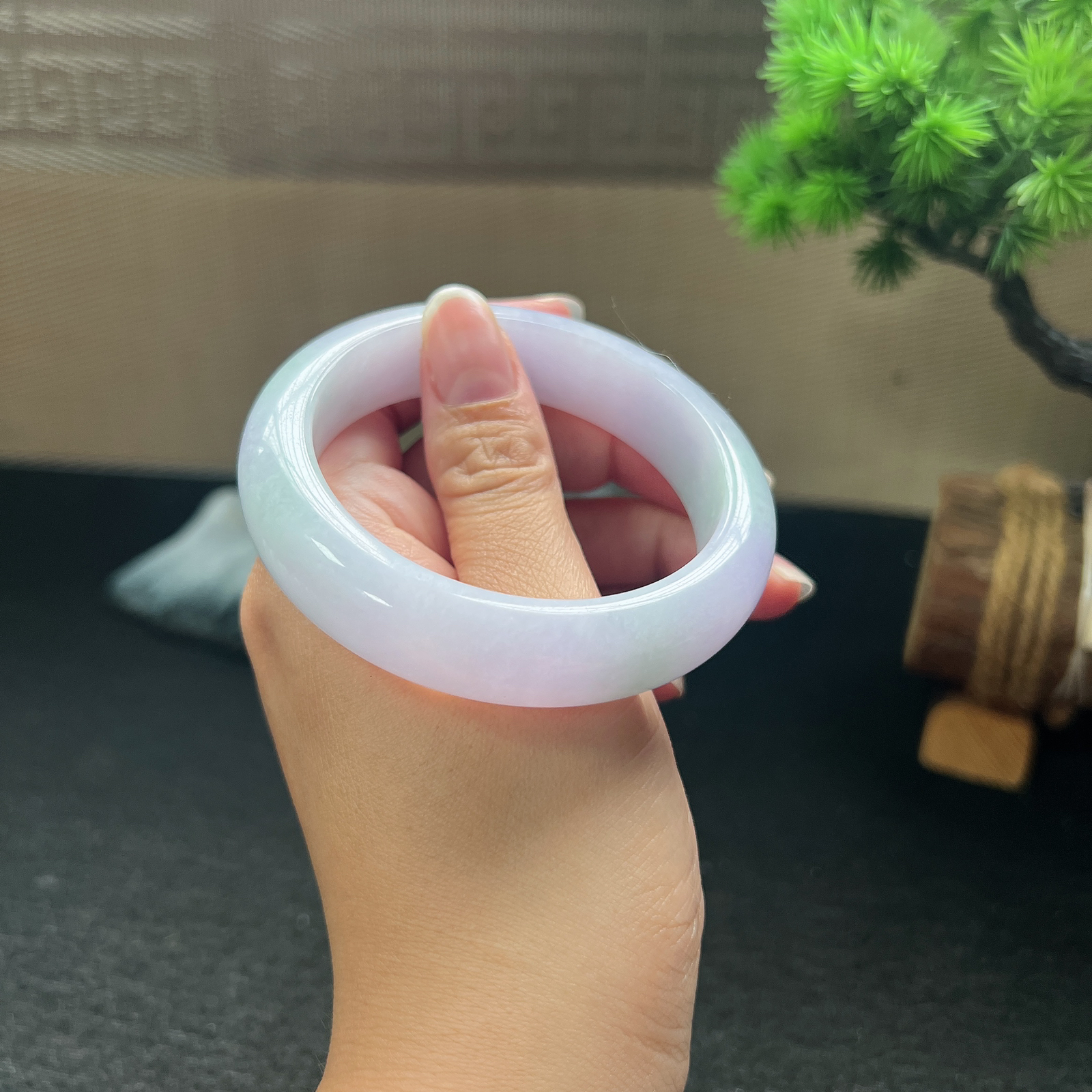 55圈口正圈春彩手镯