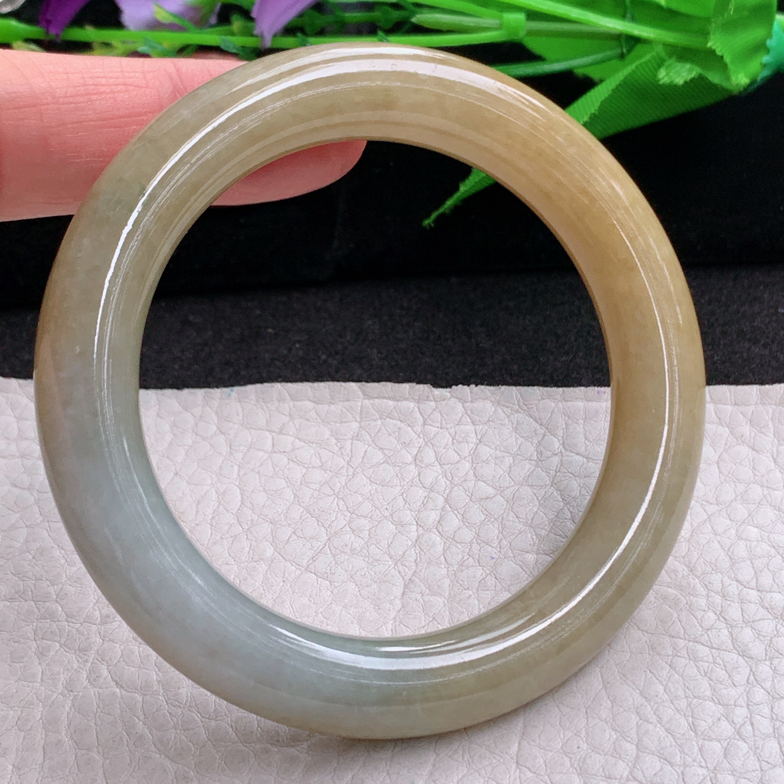 z实拍55*10.8*10.7招财美人镯 缅甸翡翠a货手镯黄翡女款圆条玉镯子