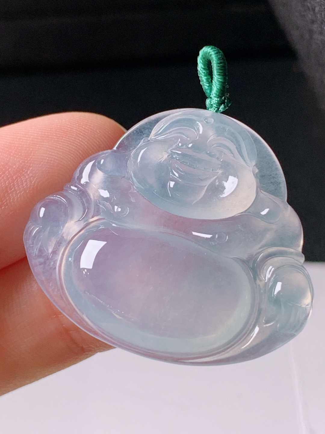 冰种佛公，无裂，玉质细腻，裸石28.3/32.6/5.9