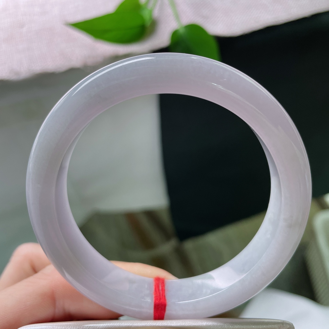 57.4/12.5/9，正圈，质地温润，是宇宙的浪漫，偶然滴落人间的颜色。无裂，ss51301a