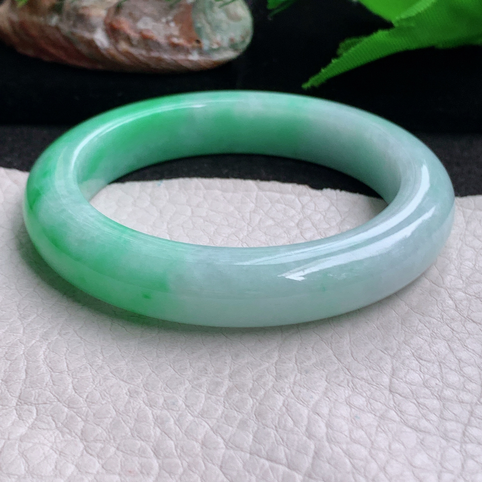 fl白底青56*13.5*9.6平安镯 缅甸翡翠a货手镯飘阳绿正圈玉镯子