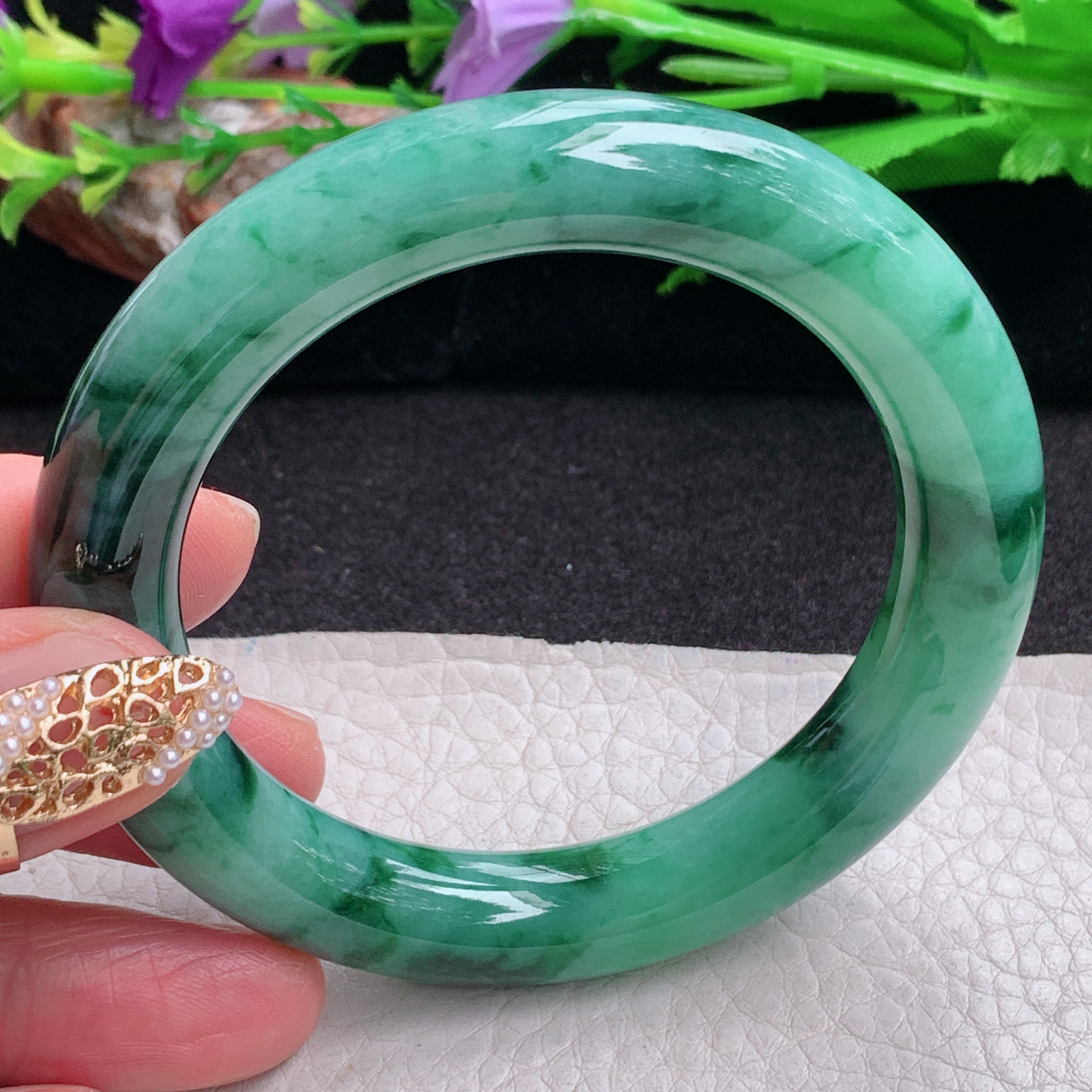 ss自然光54.6*10.8美人镯 缅甸翡翠a货手镯飘花女款圆条玉镯子