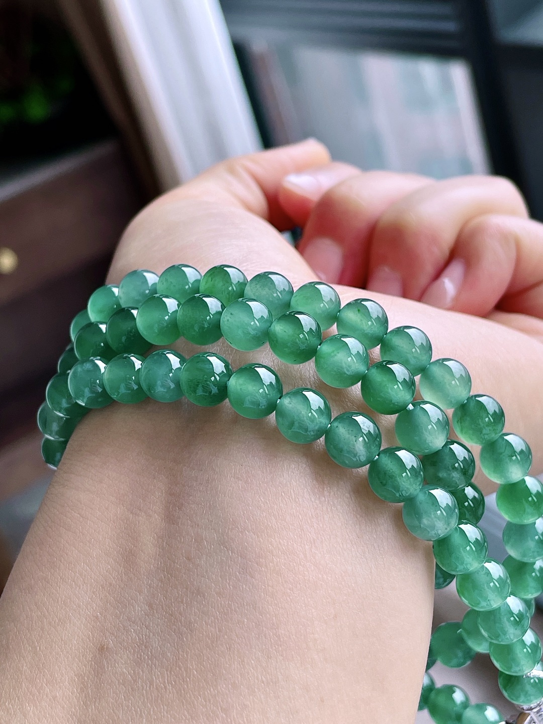 高冰晴绿珠链圆珠珠子珠链， 性比高，7.6mm，34cm，71.6克