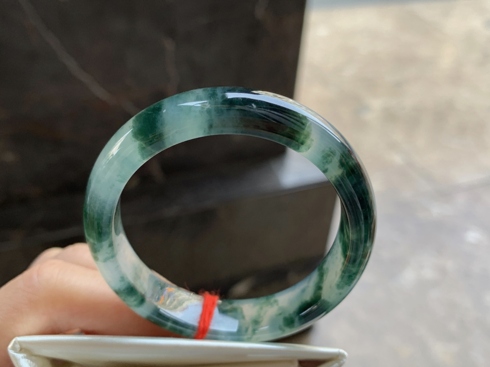 53.5-11.5-6.9

飘花贵妃手镯^_^飘花浓郁 正圈51可以带