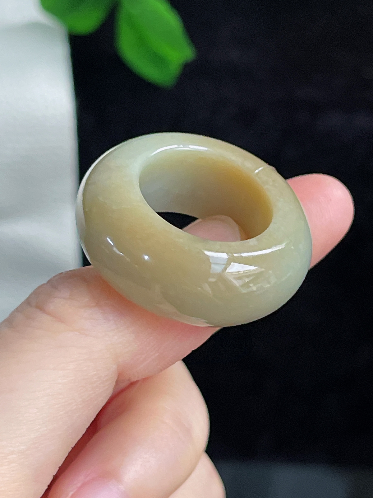 和田玉宽版指环