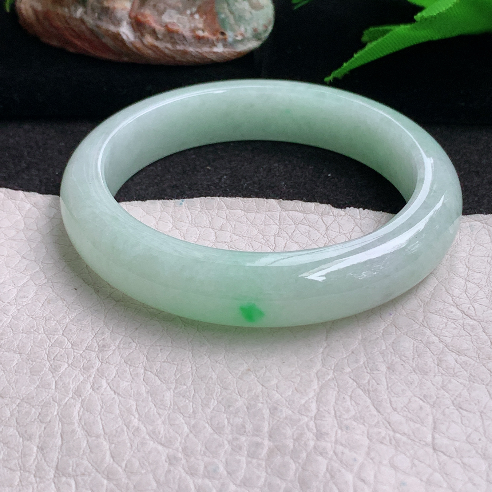 ee实拍55.5*12.3*8.2平安镯 缅甸翡翠a货手镯果绿女款正圈玉镯子