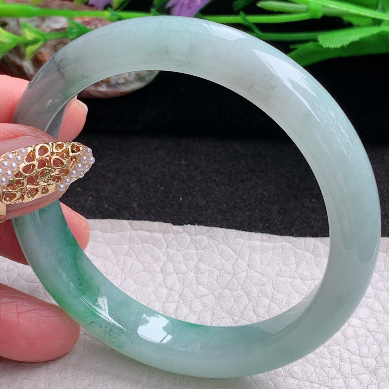 xx自然光56.5*11*8.6平安镯 缅甸翡翠a货手镯飘绿女款正圈玉镯子