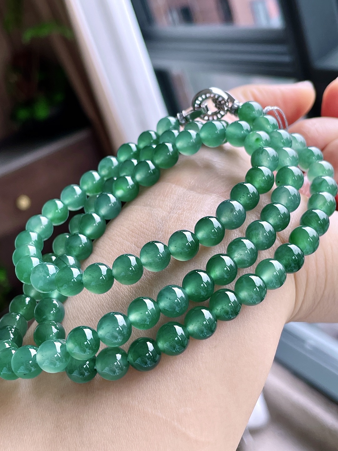 高冰晴绿珠链圆珠珠子珠链， 性比高，7.6mm，34cm，71.6克